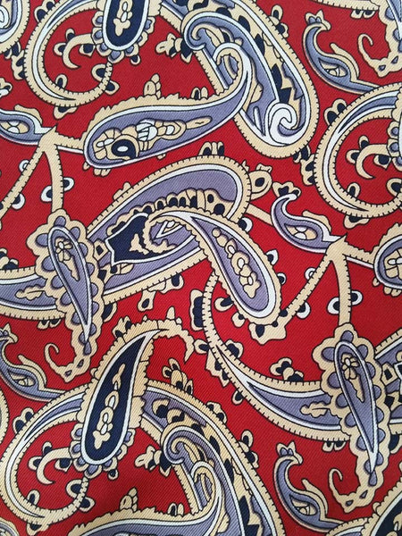 Red Paisley Ascots Pattern
